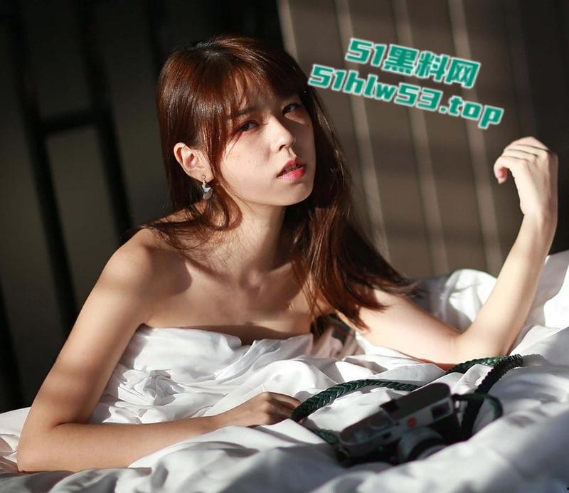 呆妹儿小霸王好姐妹!抖音千万粉丝女网红【沫子】早期全裸私拍写真被扒出,超清逼毛清晰可见! 第12张 呆妹儿小霸王好姐妹!抖音千万粉丝女网红【沫子】早期全裸私拍写真被扒出,超清逼毛清晰可见! 第12张