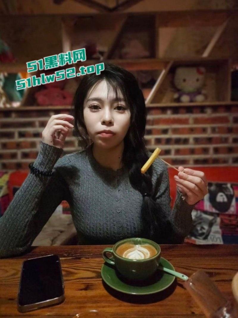 黑龙江哈尔滨口腔护士【孙梦涵】下海卖逼不惜花20万整容，摇身一变成凤凰后疯狂捞金敛财！  第5张