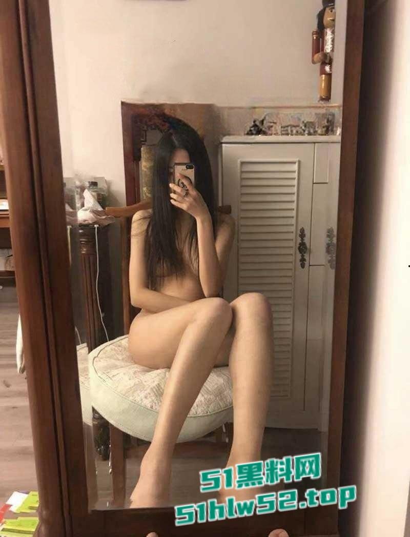 深圳城市职业学院【李蜜】下海兼职KTV坐台，惨遭愤怒男友曝光艳照及私密视频！  第3张