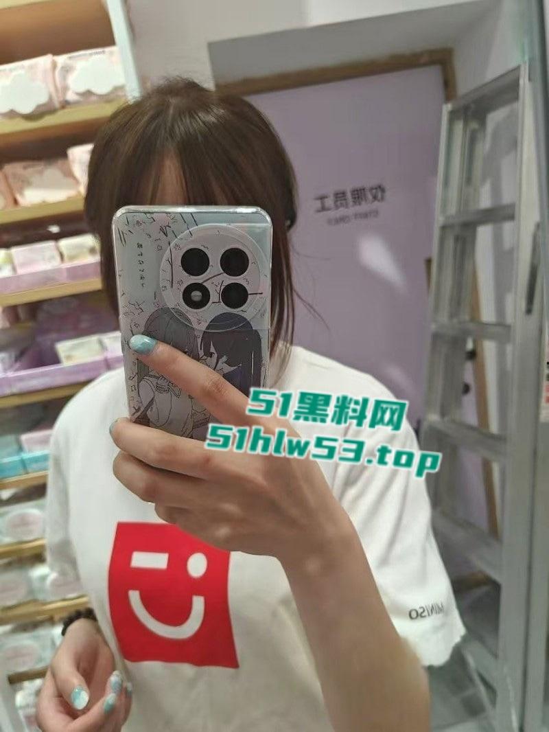 湖北咸宁崇阳县拜金女【徐然】背着男友出轨网恋奔现,惨遭假富二代爆操一顿后无情曝光! 第2张 湖北咸宁崇阳县拜金女【徐然】背着男友出轨网恋奔现,惨遭假富二代爆操一顿后无情曝光! 第2张