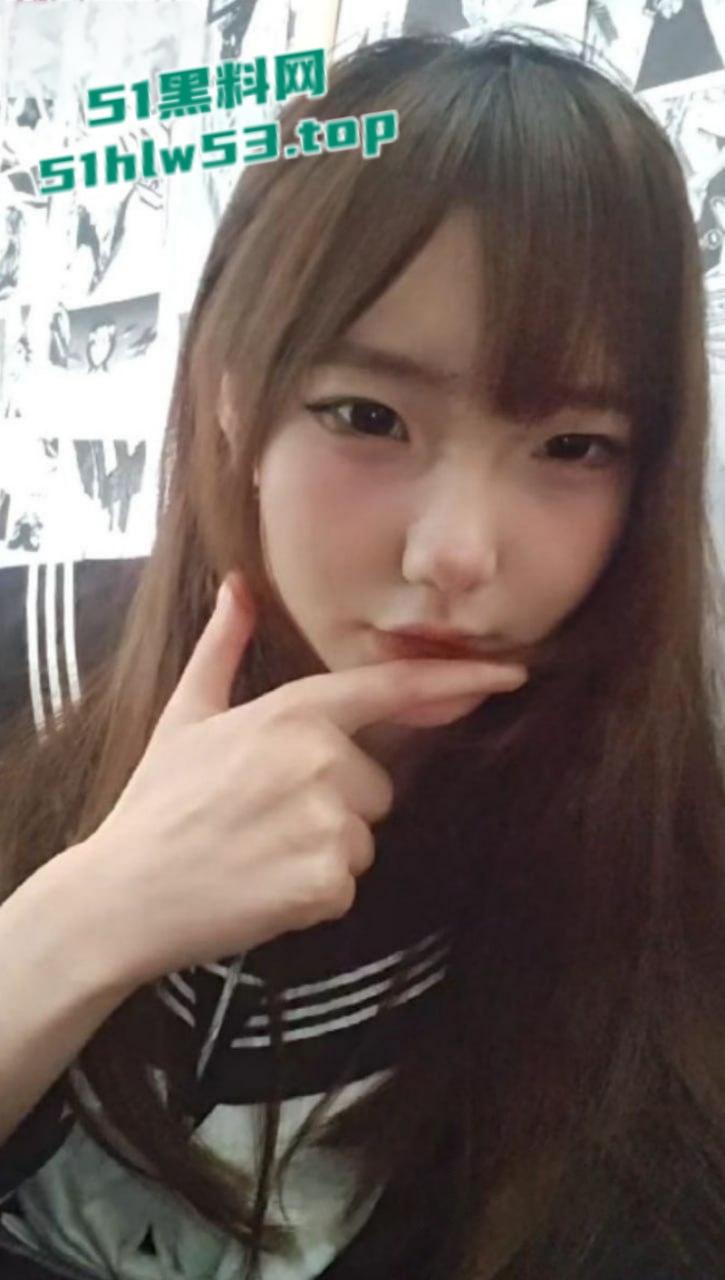 湖北咸宁崇阳县拜金女【徐然】背着男友出轨网恋奔现,惨遭假富二代爆操一顿后无情曝光! 第3张 湖北咸宁崇阳县拜金女【徐然】背着男友出轨网恋奔现,惨遭假富二代爆操一顿后无情曝光! 第3张