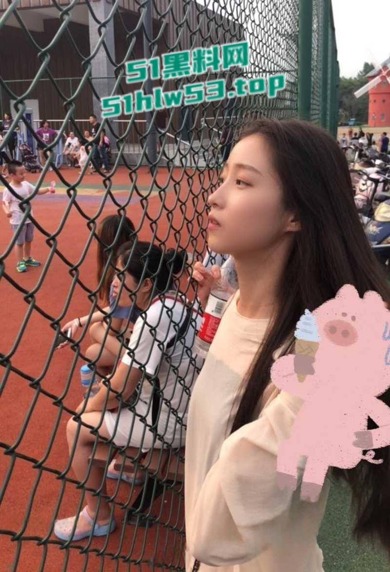 杭州气质人妻【施芮雯】约炮视频被曝，超美的小少妇在床上竟如此淫骚，各种露脸无套挨操！  第2张