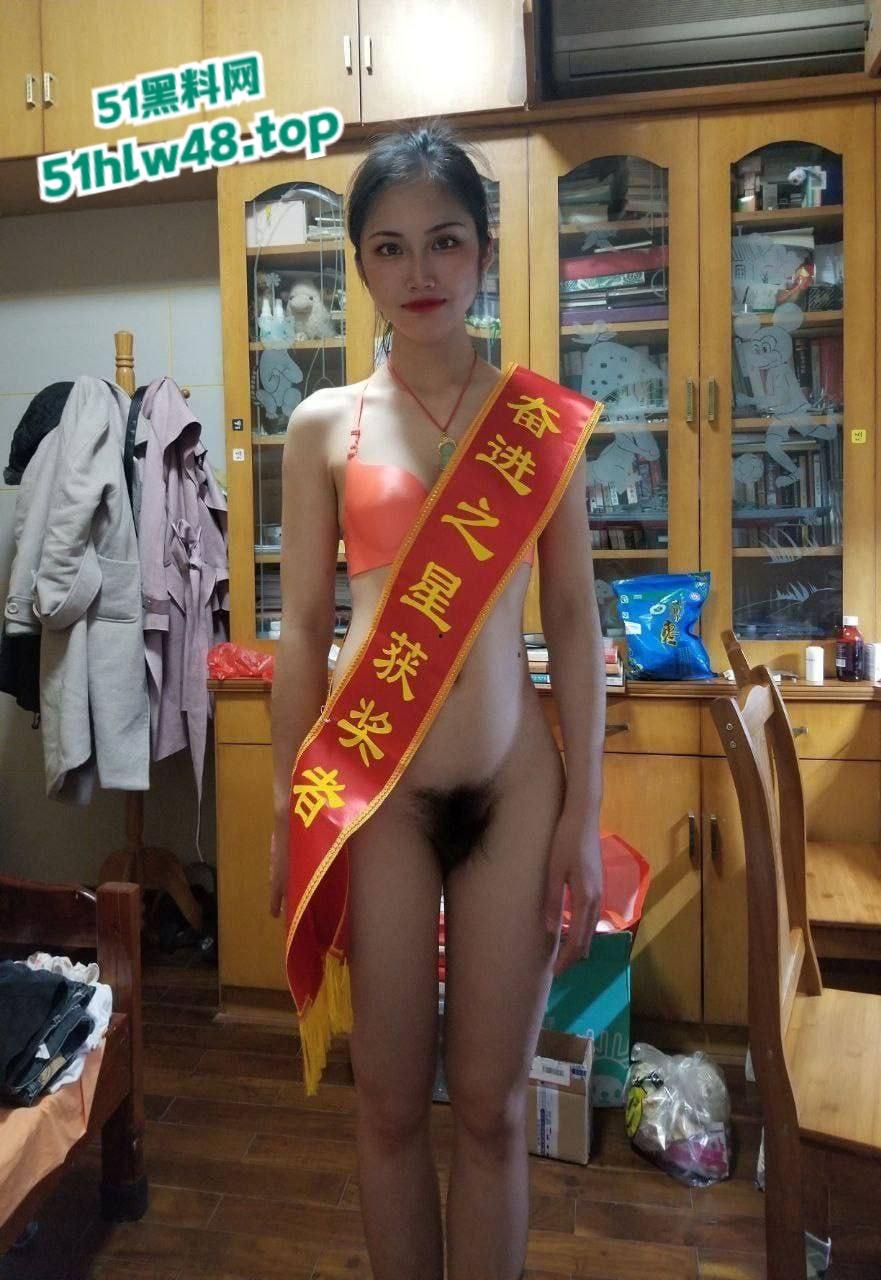 杭州师范大学【潘玲玲】校花女神,腿长逆天私下超反差成为金主的淫贱母狗,性爱自拍视频流出。 第7张 杭州师范大学【潘玲玲】校花女神,腿长逆天私下超反差成为金主的淫贱母狗,性爱自拍视频流出。 第7张