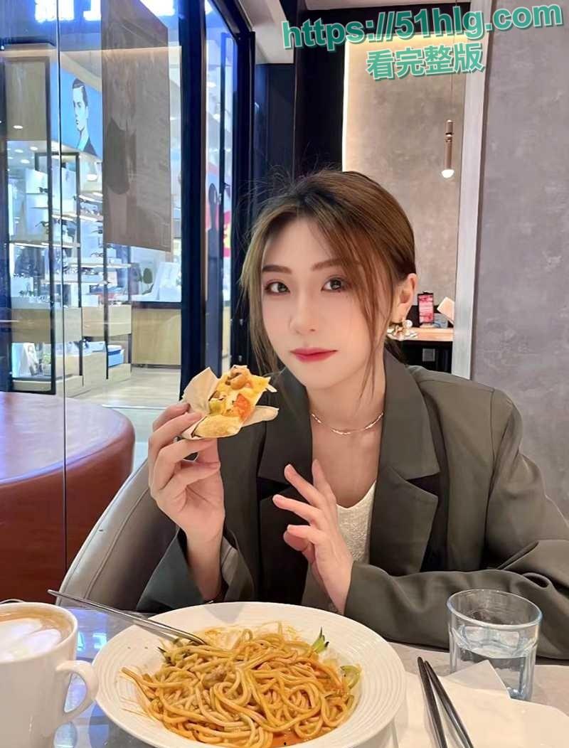 【天津】女总监【催丽丽】陪老板出差醉酒被性侵视频流出 主动配合被操被判工伤引发热议  表情沉醉 淫叫勾人 第5张