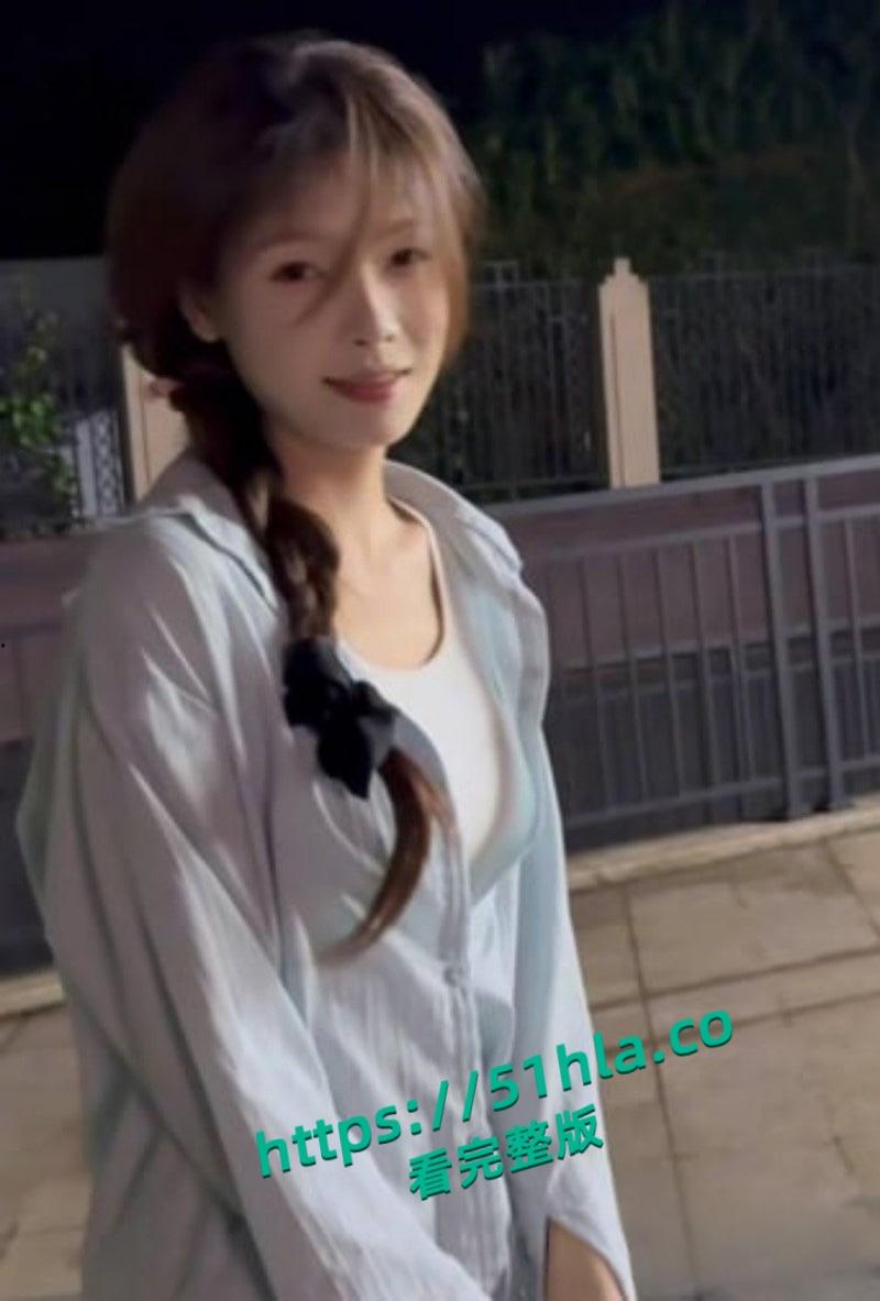 抖音47万粉超清纯网红【钟无艳】定制私拍曝光，身穿JK猛插粉穴，淫水喷溅场面激情炸裂！  第8张