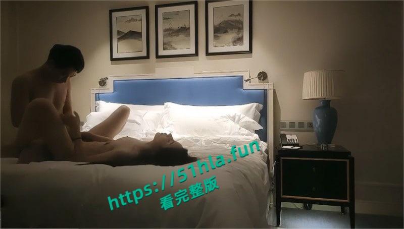 文轩探花，重金约战网红脸气质御姐，身姿优美长相温柔，多体位激情交欢娇喘勾魂夺魄！  第4张