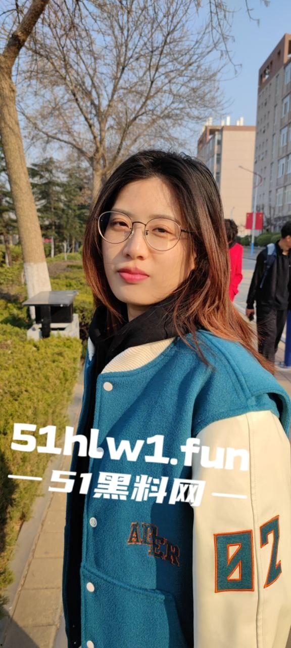 网友投稿高颜值反差眼镜妹,戴眼镜是御姐,穿黑丝成少妇,做爱表情直接封神! 第2张 网友投稿高颜值反差眼镜妹,戴眼镜是御姐,穿黑丝成少妇,做爱表情直接封神! 第2张