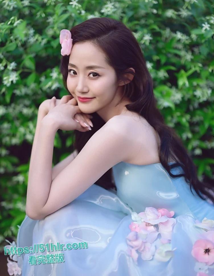 戛纳红毯女神【万千惠】的重生之路!被神秘富二代包养,在性爱冒险中找到人生价值,宝妈到女神的蜕变 第1张 戛纳红毯女神【万千惠】的重生之路!被神秘富二代包养,在性爱冒险中找到人生价值,宝妈到女神的蜕变 第1张