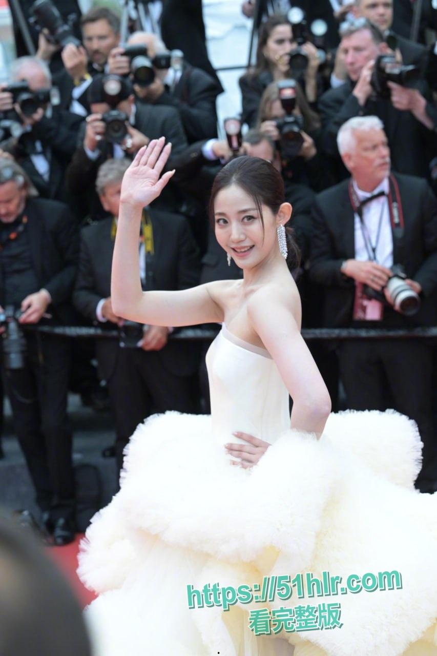 戛纳红毯女神【万千惠】的重生之路!被神秘富二代包养,在性爱冒险中找到人生价值,宝妈到女神的蜕变 第4张 戛纳红毯女神【万千惠】的重生之路!被神秘富二代包养,在性爱冒险中找到人生价值,宝妈到女神的蜕变 第4张