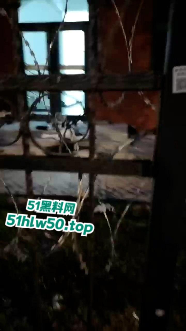 河北东方学院医学院女生疑被人推下楼当场死亡,死状凄惨不忍直视,校方全面封锁消息!! 第4张 河北东方学院医学院女生疑被人推下楼当场死亡,死状凄惨不忍直视,校方全面封锁消息!! 第4张