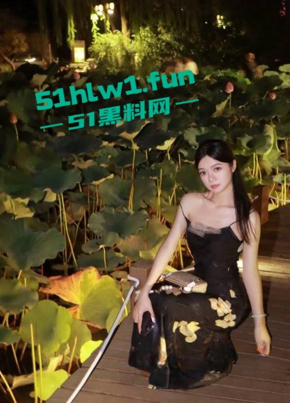 广东岭南职业技术学院，清远校区陪游陪睡母狗【陈佳怡】抖音【一直丸】又被爆约炮视频。  第12张