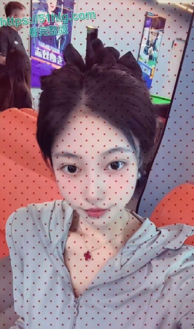 【长沙】医科大学大四学姐【徐雯雯】与男友分手被曝!极品身材人间尤物,嘴叼内裤淫骚自慰,娇喘呻吟无比诱人 第8张 【长沙】医科大学大四学姐【徐雯雯】与男友分手被曝!极品身材人间尤物,嘴叼内裤淫骚自慰,娇喘呻吟无比诱人 第8张