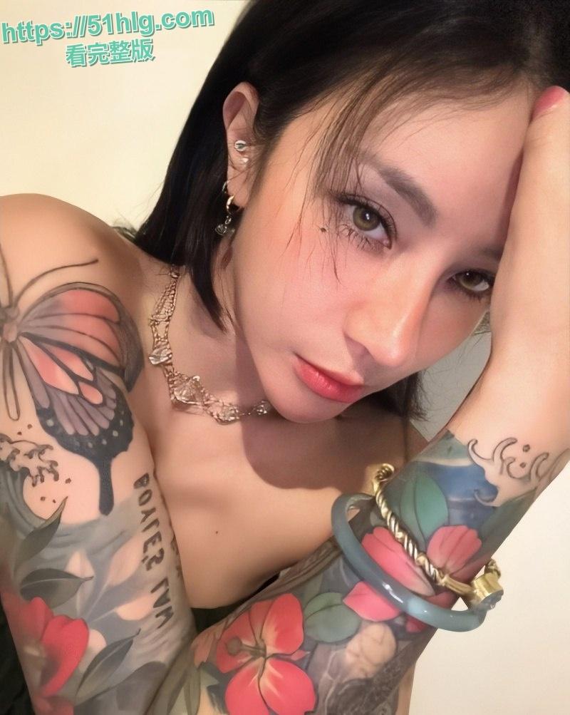 性感纹身潜水教练【梁云菲】私密约炮视频曝光，火辣身材搭配销魂呻吟声，震撼全网！  第13张