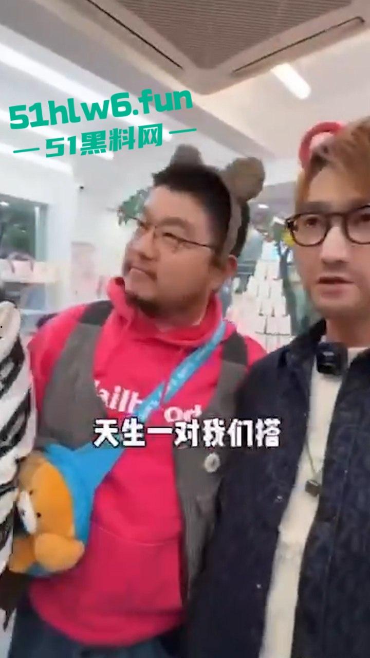 网红博主探访gay圈基佬,花8000体验爆肏膘肥体圆熊版男gay,着实死gay恶心人。 第6张 网红博主探访gay圈基佬,花8000体验爆肏膘肥体圆熊版男gay,着实死gay恶心人。 第6张