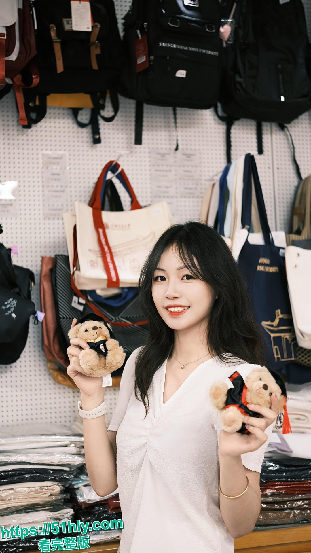 神级渣男 冯泽邦 打造上海医生人设,PUA女友 同时与多名女生交往,被曝存在生理缺陷! 第3张 神级渣男 冯泽邦 打造上海医生人设,PUA女友 同时与多名女生交往,被曝存在生理缺陷! 第3张