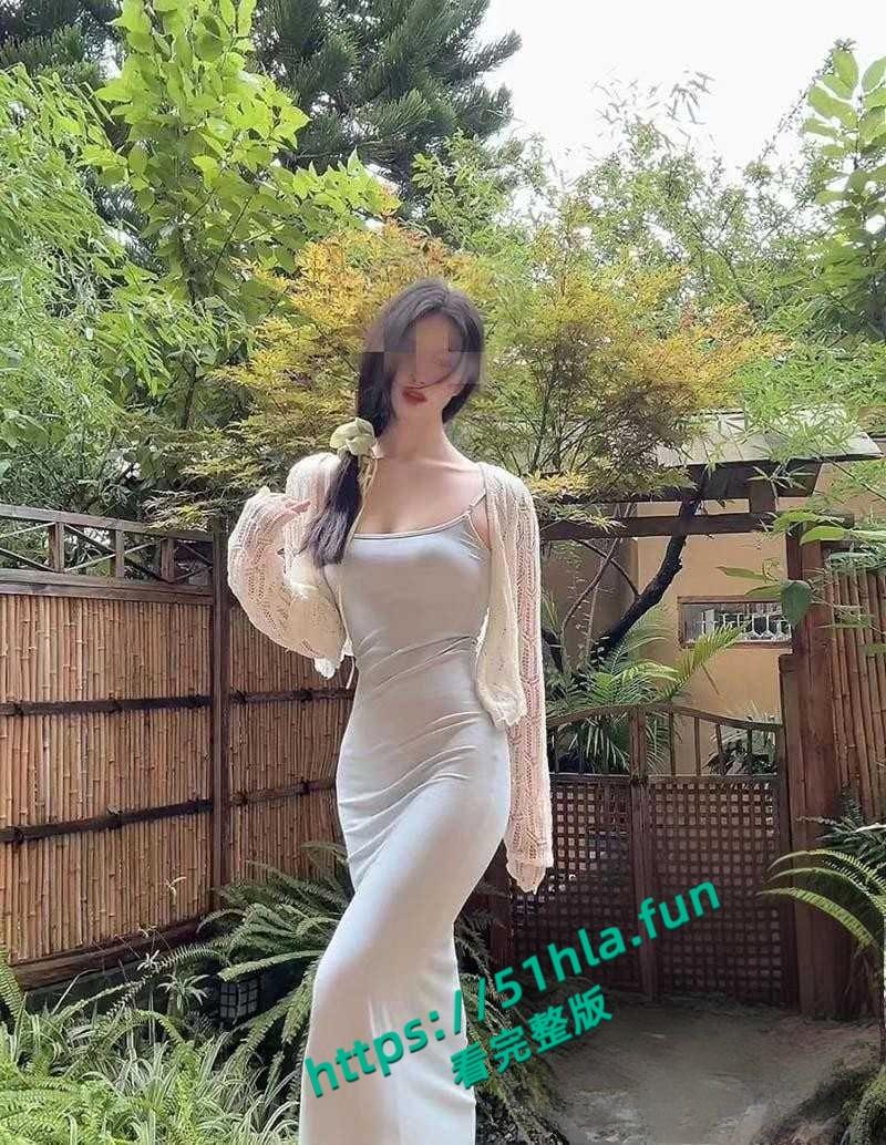 乱伦系列之前女友,海角大神事隔多年重遇⼤学初恋,清纯少女早已变成⿊逼骚货! 第1张 乱伦系列之前女友,海角大神事隔多年重遇⼤学初恋,清纯少女早已变成⿊逼骚货! 第1张