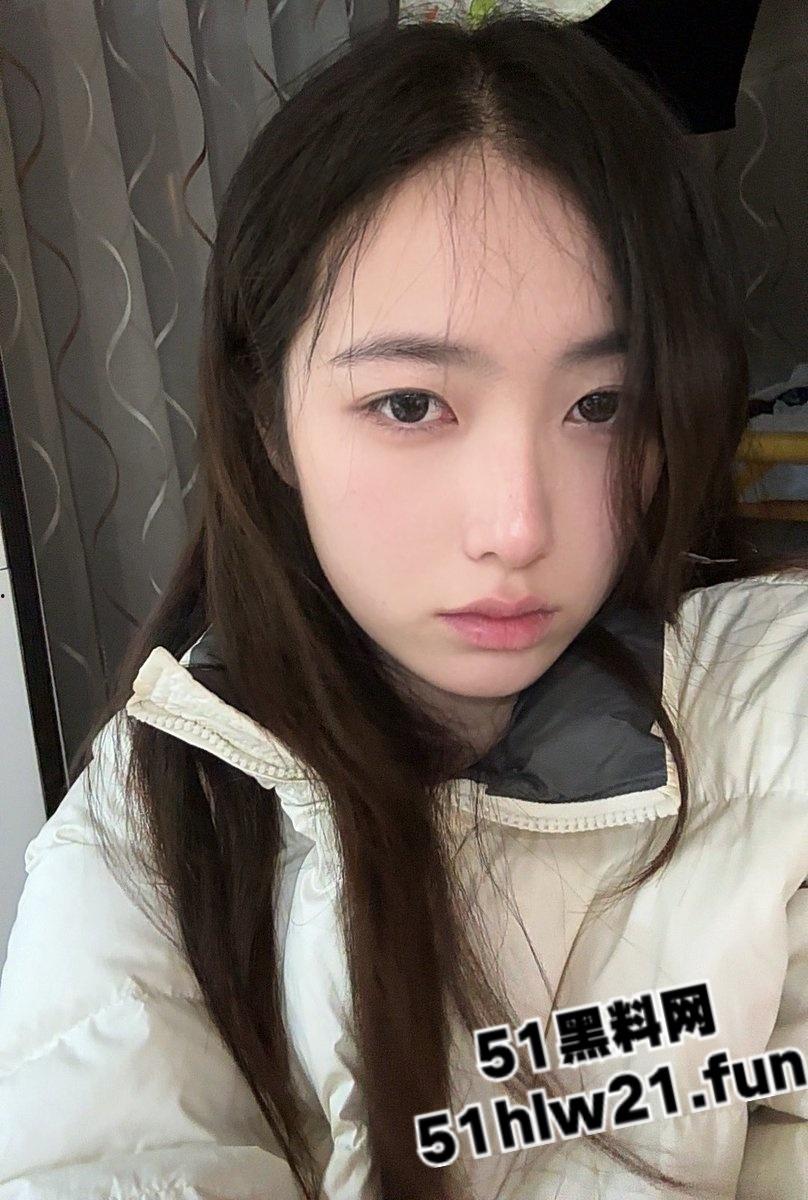 上海网黄骚女【神萌】频发肉体私密照钓鱼，老实男上当受骗损失千元后拉黑不见发帖曝光。  第5张