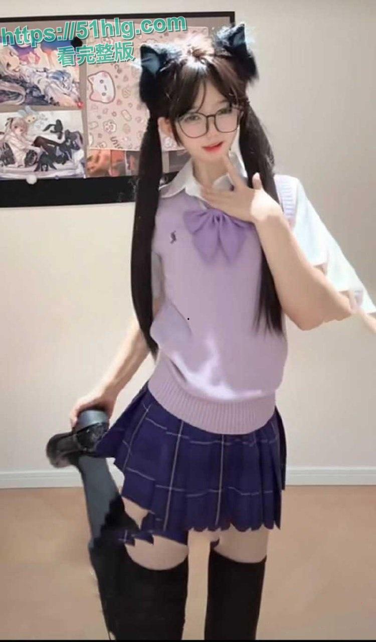 抖音40万粉丝女网红【心碎美羊羊】金主定制视频流出！水晶假屌疯狂抽插粉嫩小穴， 娇喘连连高潮不断  第6张