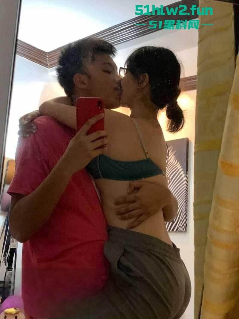 极品大奶妹与丑挫男友激情口交做爱视频流出,大奶女菩萨在线“哺乳”超带劲! 第3张 极品大奶妹与丑挫男友激情口交做爱视频流出,大奶女菩萨在线“哺乳”超带劲! 第3张