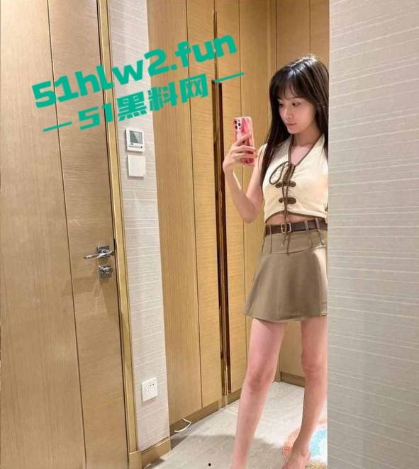 广东美女彩票店主和男友啪啪视频,平常守店孤独寂寞欲望无法发泄和男友做爱骚到不行。 第2张 广东美女彩票店主和男友啪啪视频,平常守店孤独寂寞欲望无法发泄和男友做爱骚到不行。 第2张