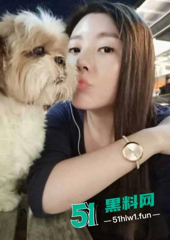 震惊！七岁男童为了游戏皮肤不惜把拿妈妈照片视频的跟人交换，偷拍妈妈大量裸照和视频传出。  第3张