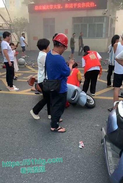 疯狂纵火撞学校！【福建漳州云霄县】司机骇人行径震惊众人，多名学生受伤  现场一片血肉横飞惨象 第1张