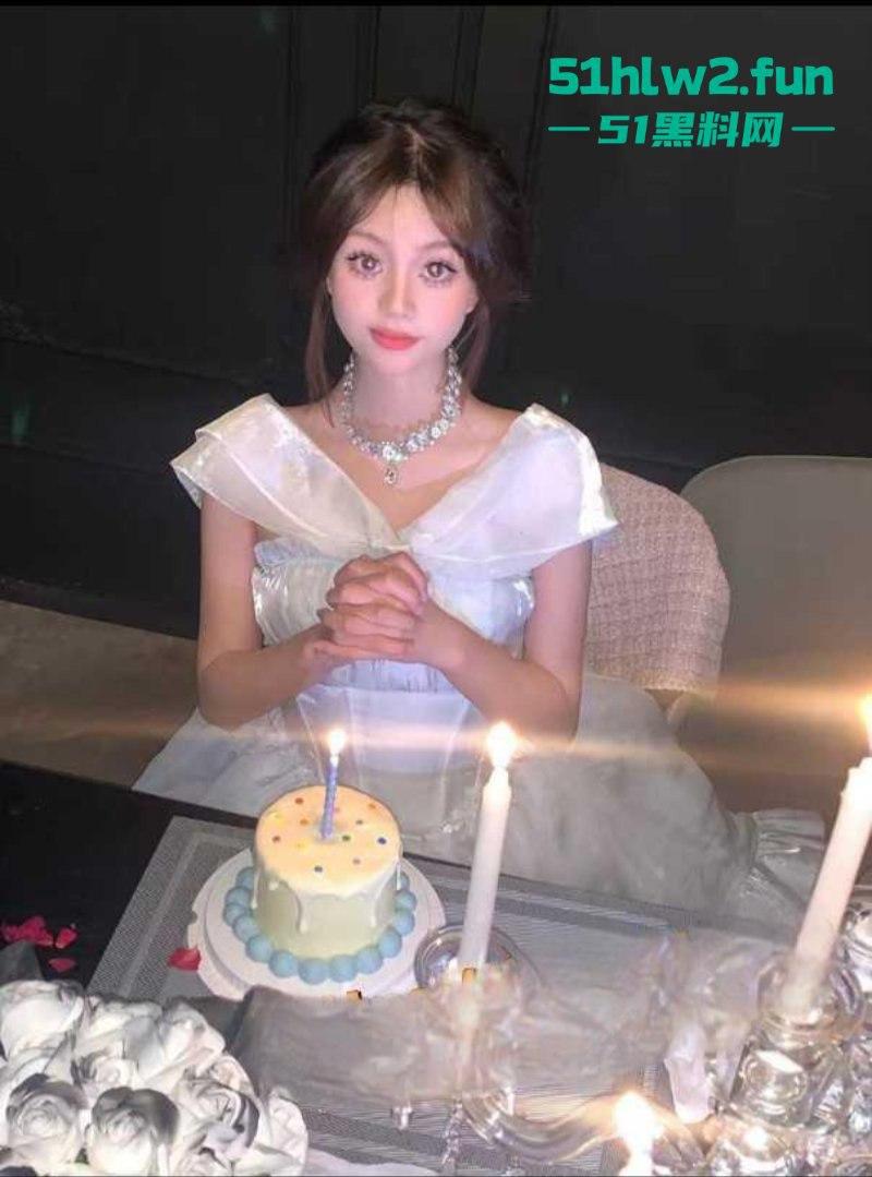 北京抖音极品网红【韩卓琳】背着男友兼职做外围,黑森林嫩穴更是肥的诱人被发现后果断曝光! 第9张 北京抖音极品网红【韩卓琳】背着男友兼职做外围,黑森林嫩穴更是肥的诱人被发现后果断曝光! 第9张