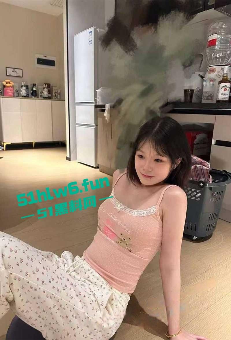 沈阳城市学院女神【张雨婷】露脸调教视频流出,口交吞精趴地当狗反差巨大! 第7张 沈阳城市学院女神【张雨婷】露脸调教视频流出,口交吞精趴地当狗反差巨大! 第7张