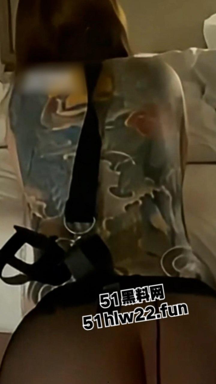 南昌交通学院【吴柯彤】花臂满背符文战士，口交性爱样样精通，完美展现母狗骚贱无底线！  第5张