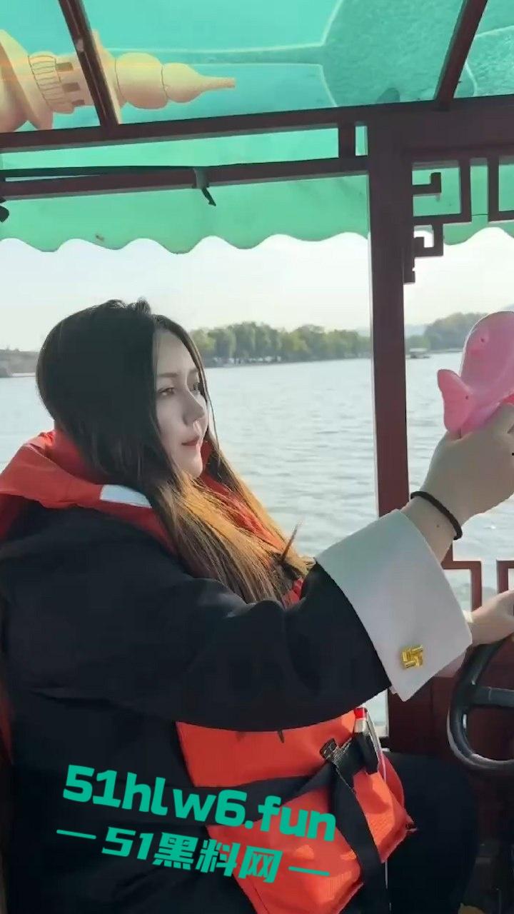 上海老鸡婆坑骗小鸡婆,高价整容吃回扣聊天记录曝光,俩骚逼互怼挺有意思 。 第9张 上海老鸡婆坑骗小鸡婆,高价整容吃回扣聊天记录曝光,俩骚逼互怼挺有意思 。 第9张