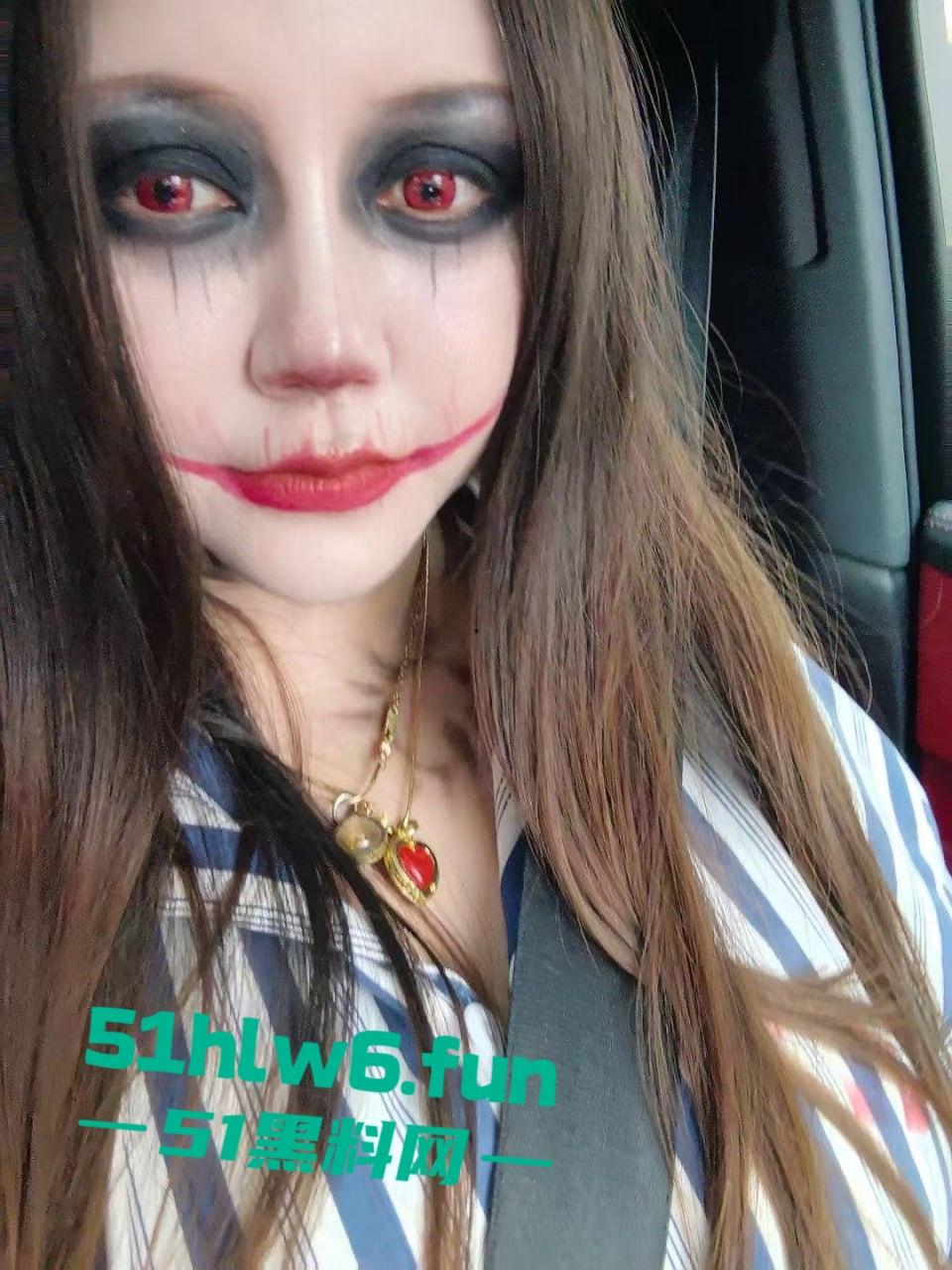 上海老鸡婆坑骗小鸡婆,高价整容吃回扣聊天记录曝光,俩骚逼互怼挺有意思 。 第14张 上海老鸡婆坑骗小鸡婆,高价整容吃回扣聊天记录曝光,俩骚逼互怼挺有意思 。 第14张