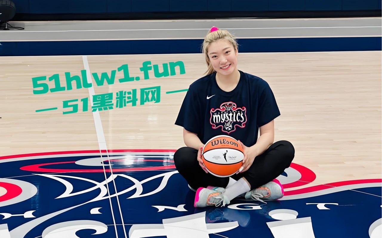 中国女篮主將李梦,做小三被实锤,而且裸聊成瘾,与前领队张隆裸聊约炮,被正宮爆出视频反击。 第5张 中国女篮主將李梦,做小三被实锤,而且裸聊成瘾,与前领队张隆裸聊约炮,被正宮爆出视频反击。 第5张