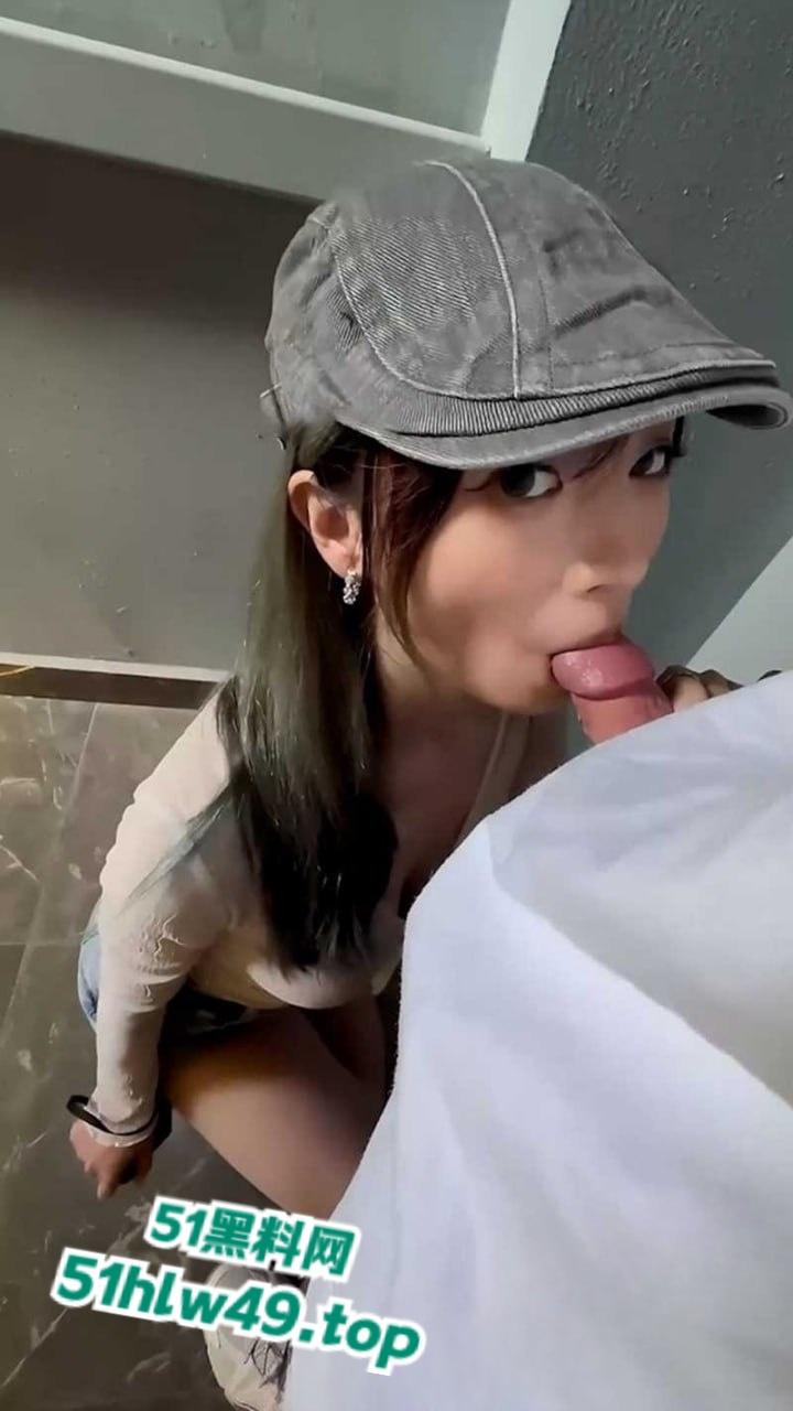 浙江大学【李熙怡】清纯巨乳眼镜妹，表面文静学霸私下却是性瘾狂魔 被男友调教成榨精母狗。  第2张