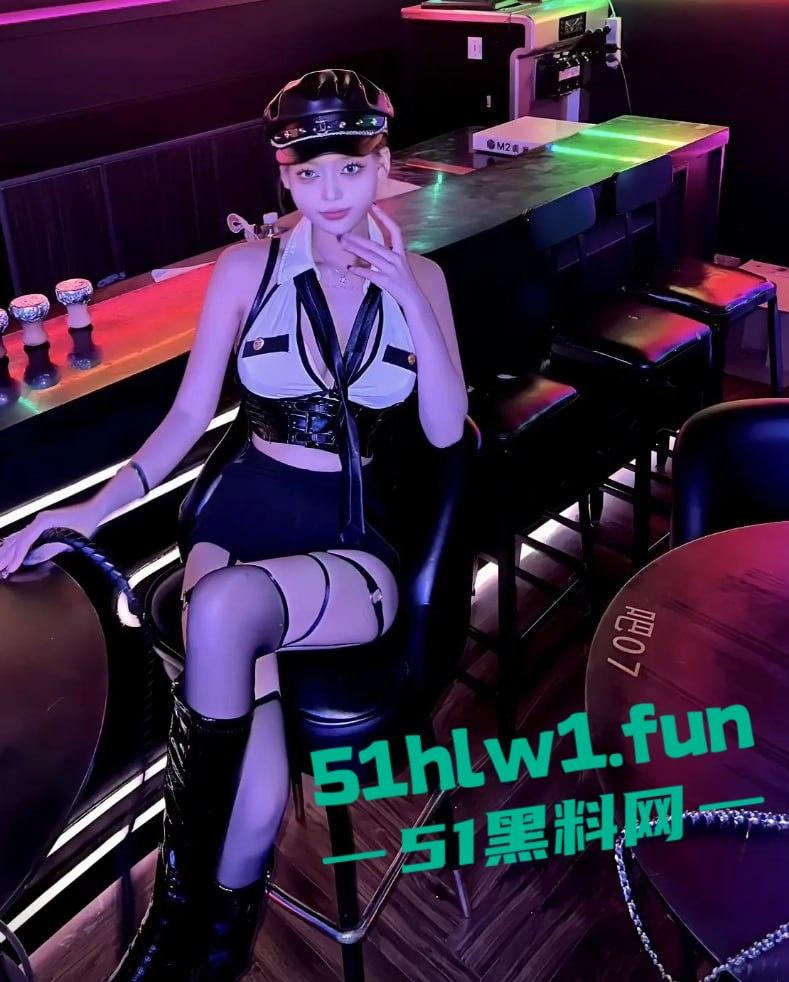 东莞夜场女DJ【刘晓露】爆出圈钱黑料，18岁小母狗圈老板钱还肆无忌惮出轨，当舔狗被甩锤得脸都没了！  第10张