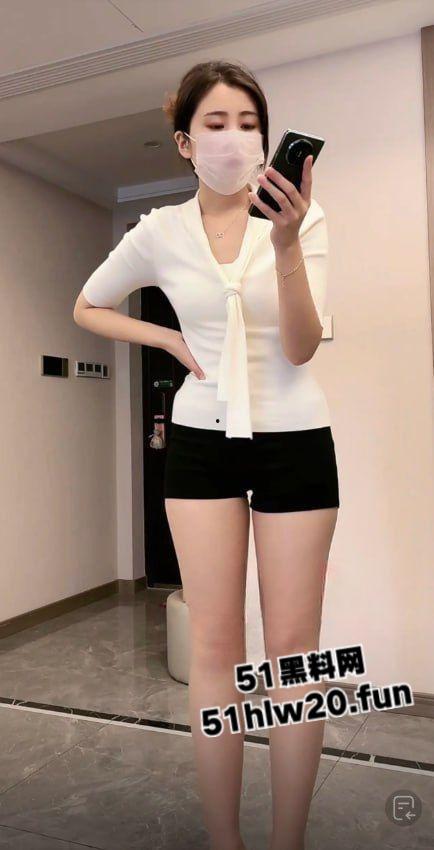 为了业绩不择手段?快手极品主播【小小张】河北一汽大众销售员露逼裸舞视频被大哥曝光! 第8张 为了业绩不择手段?快手极品主播【小小张】河北一汽大众销售员露逼裸舞视频被大哥曝光! 第8张