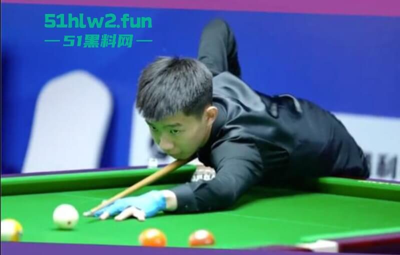 中式台球大瓜！安徽安庆宿松县腾勃中式台球职业联赛，台球天才跟女裁判房间打“台球”。  第4张