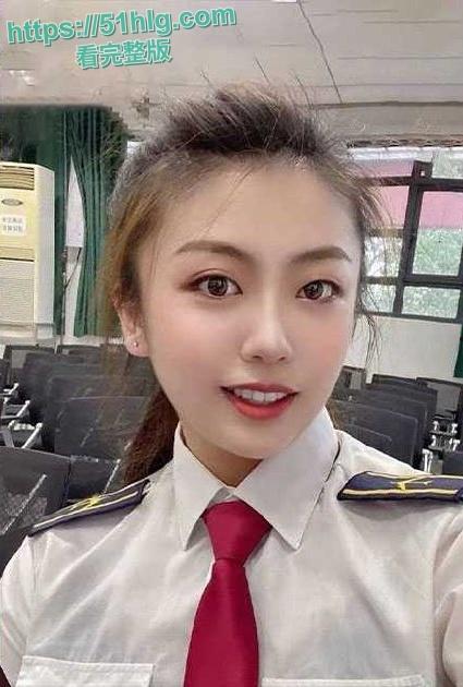 【天津市】滨海新区28岁美艳公务员与领导偷情视频外泄,露脸深情舔屌,官场闺秀床上淫荡 第2张 【天津市】滨海新区28岁美艳公务员与领导偷情视频外泄,露脸深情舔屌,官场闺秀床上淫荡 第2张