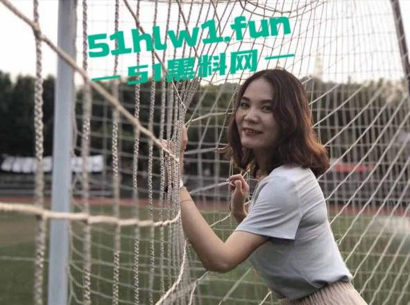 重庆反差熟女人妻【李沐嵘】与炮友的大量裸照流出,平日里贤妻良母私底下非常淫荡。 第11张 重庆反差熟女人妻【李沐嵘】与炮友的大量裸照流出,平日里贤妻良母私底下非常淫荡。 第11张