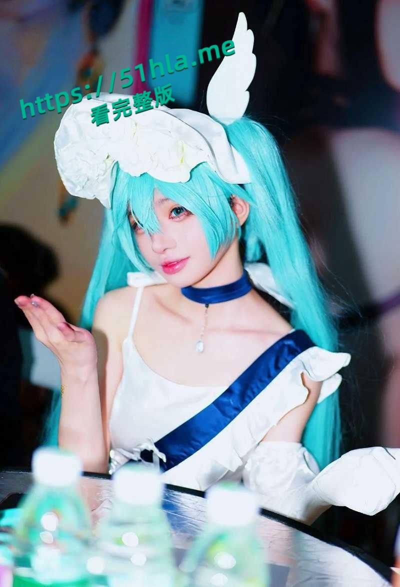 百万女网红【吱四】出轨约炮视频流出,清纯少女被绿秒变海后,脚踩两船撩骚骗钱,主动骑乘自慰超淫骚! 第5张 百万女网红【吱四】出轨约炮视频流出,清纯少女被绿秒变海后,脚踩两船撩骚骗钱,主动骑乘自慰超淫骚! 第5张