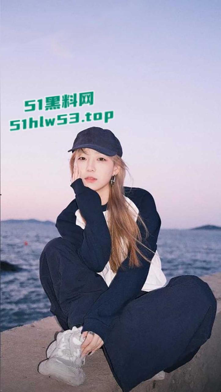 二婚体育男大战拔丝女,抖音300万粉丝网红【小郑嘻嘻】自曝老公婚内出轨,连做爱视频都一并爆光! 第2张 二婚体育男大战拔丝女,抖音300万粉丝网红【小郑嘻嘻】自曝老公婚内出轨,连做爱视频都一并爆光! 第2张