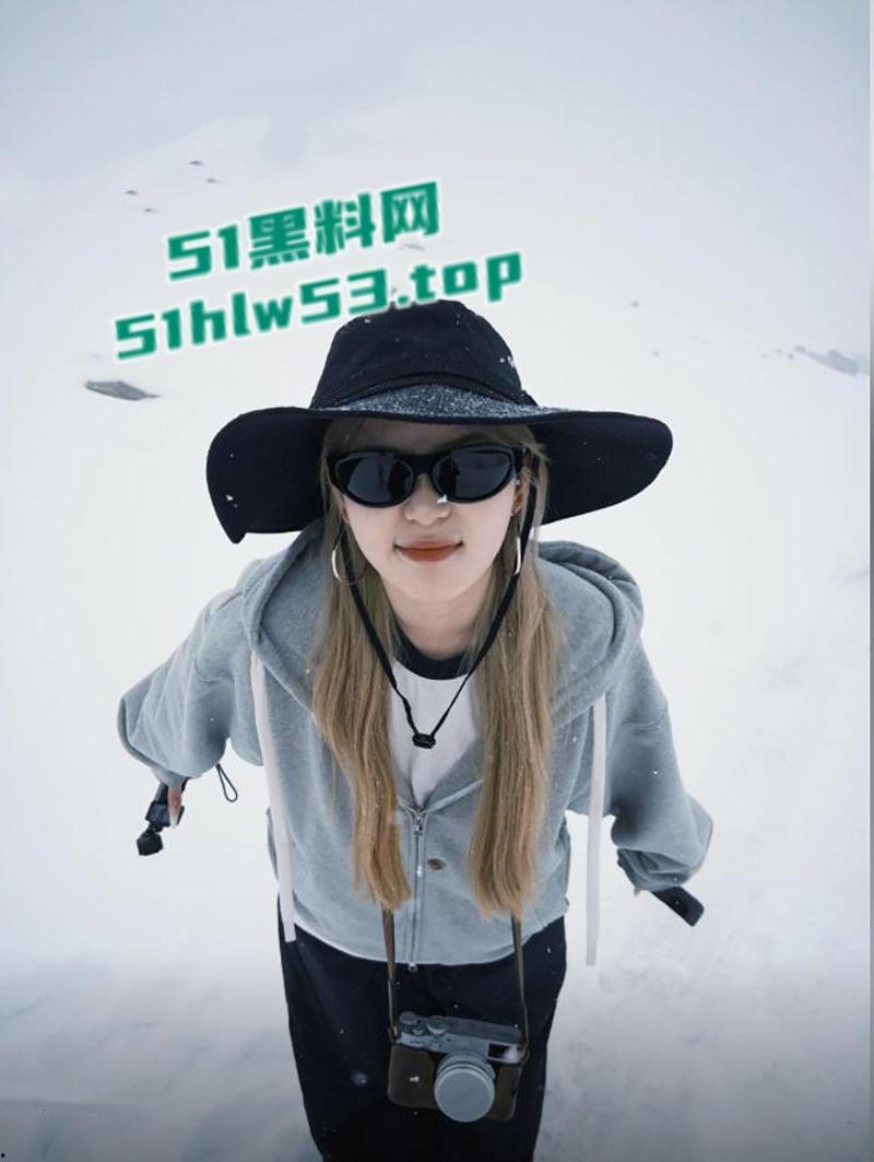 二婚体育男大战拔丝女,抖音300万粉丝网红【小郑嘻嘻】自曝老公婚内出轨,连做爱视频都一并爆光! 第8张 二婚体育男大战拔丝女,抖音300万粉丝网红【小郑嘻嘻】自曝老公婚内出轨,连做爱视频都一并爆光! 第8张