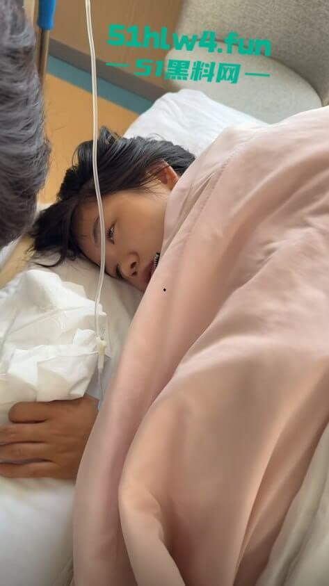 网暴的威力真大，抖音网红【郭咩咩】被亲姐造谣被气流产，直播间百万粉丝见证割腕瞬间。  第5张