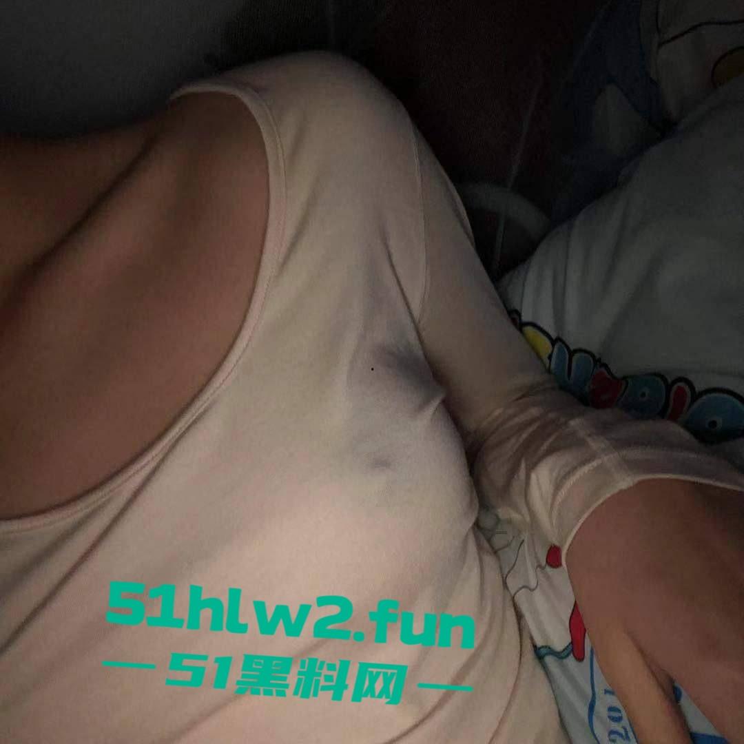 广东极品反差真实美艳少妇【林嘉玲】穿着性感丝袜和高跟鞋，金主无套爆操调教视频曝光流出！  第8张