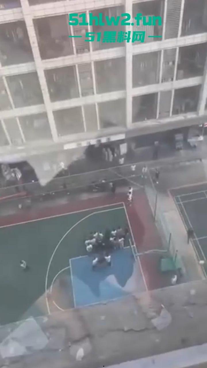 军方突击检查缅甸亚太城,吓得园区里的狗推们瑟瑟发抖,疯狂吐槽保护费白交。 第4张 军方突击检查缅甸亚太城,吓得园区里的狗推们瑟瑟发抖,疯狂吐槽保护费白交。 第4张