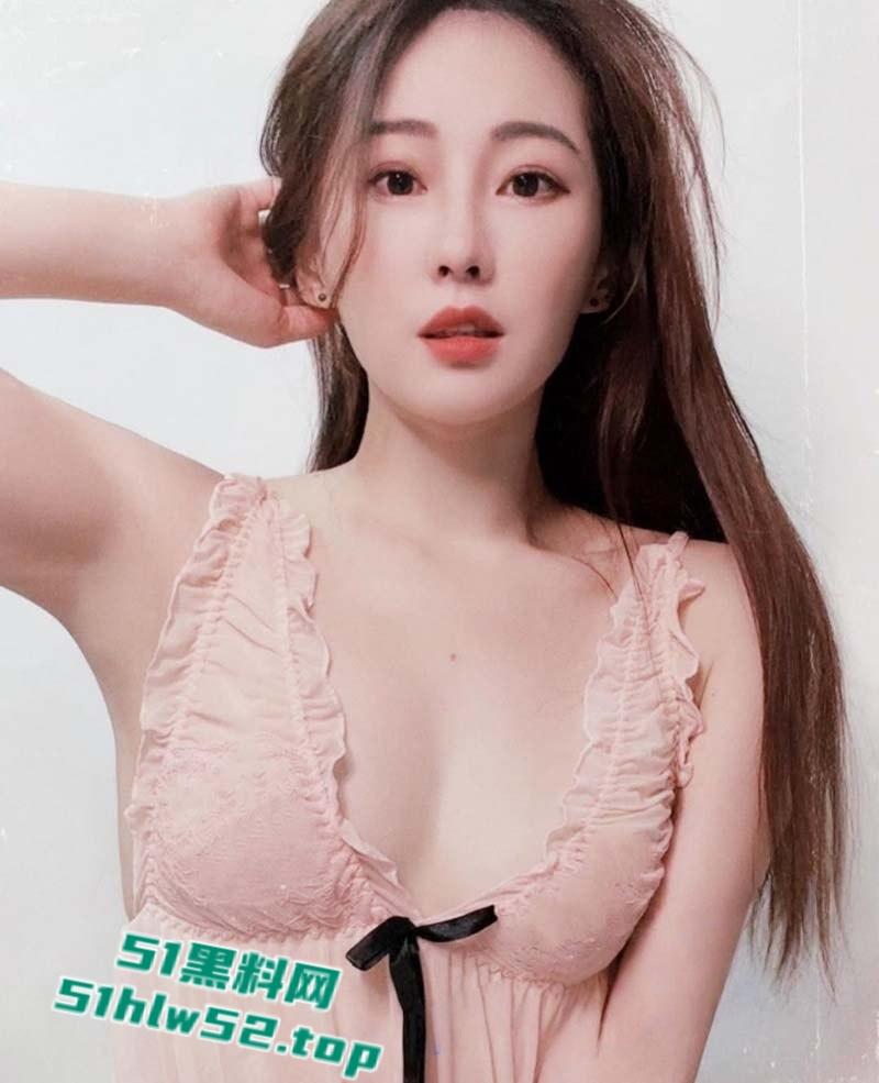 IG极品大奶网美【可可】下海做黄播,揉奶玩穴道具自慰淫荡视频被网友录屏,遭全网疯传! 第10张 IG极品大奶网美【可可】下海做黄播,揉奶玩穴道具自慰淫荡视频被网友录屏,遭全网疯传! 第10张