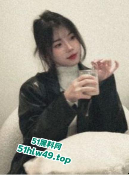 宁波大学骚母狗【潘钰洁】管理学院性感尤物,白月光女神却成为富二代性奴母狗,视频被全校疯传。 第6张 宁波大学骚母狗【潘钰洁】管理学院性感尤物,白月光女神却成为富二代性奴母狗,视频被全校疯传。 第6张