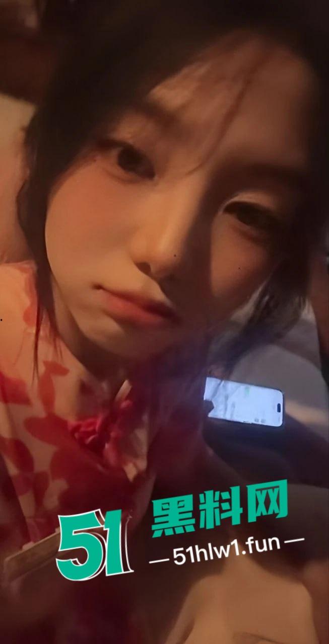 抖音新娘技师【莉莉安】被爆足疗房骚操作，千里跋涉挨操后入服务一条龙，大神千里扑来连干三晚直呼上头！  第7张