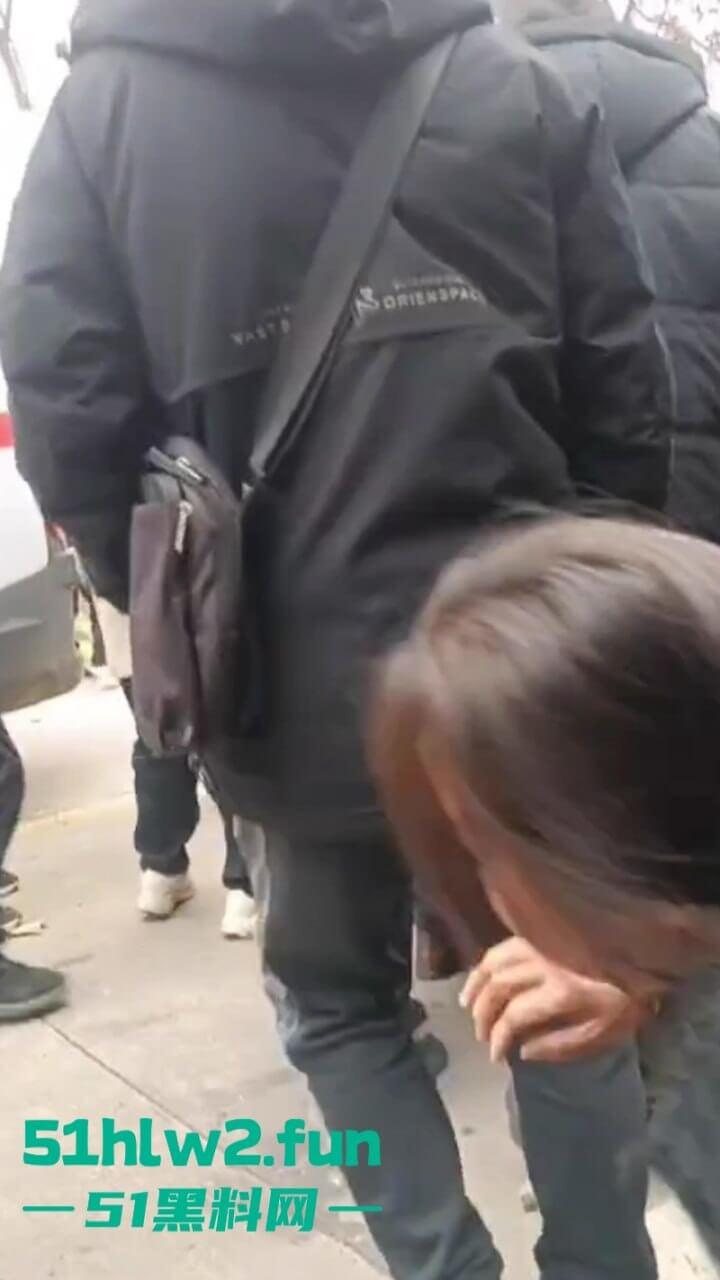 开车打盹儿险送命!湖南石门皂市水库一货车突然失控撞上山体,车头报废人差点归西 。 第6张 开车打盹儿险送命!湖南石门皂市水库一货车突然失控撞上山体,车头报废人差点归西 。 第6张