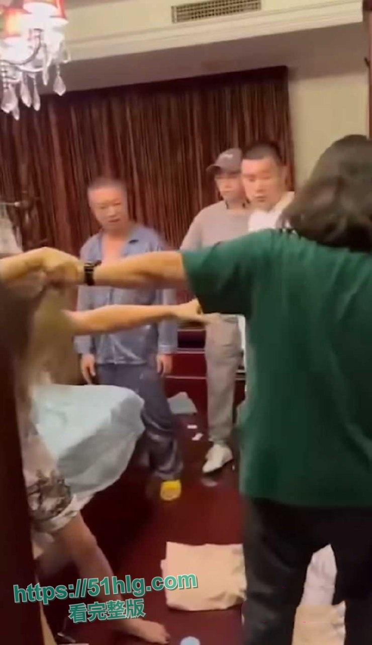 七夕佳节精彩演绎!出轨丈夫、怒焰妻子与绝望小三的残酷冲突,公安民警在旁也无能为力 第4张 七夕佳节精彩演绎!出轨丈夫、怒焰妻子与绝望小三的残酷冲突,公安民警在旁也无能为力 第4张