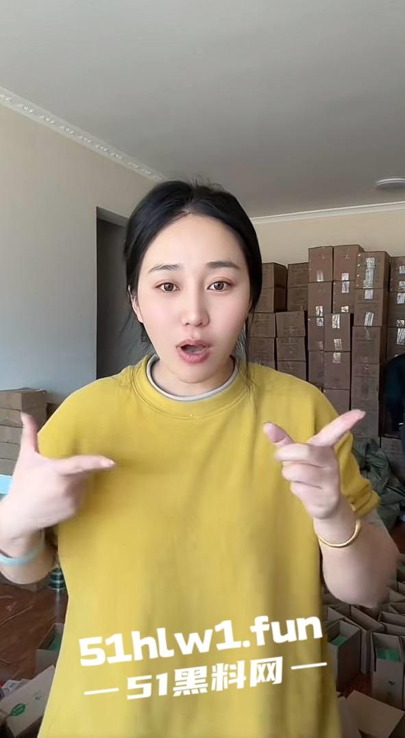 网红劲爆大瓜,青海抖音网红【藏族宋小宝】与【静静】在家中私拍性爱视频泄密流出,静静的小穴是真的会吸啊! 第2张 网红劲爆大瓜,青海抖音网红【藏族宋小宝】与【静静】在家中私拍性爱视频泄密流出,静静的小穴是真的会吸啊! 第2张